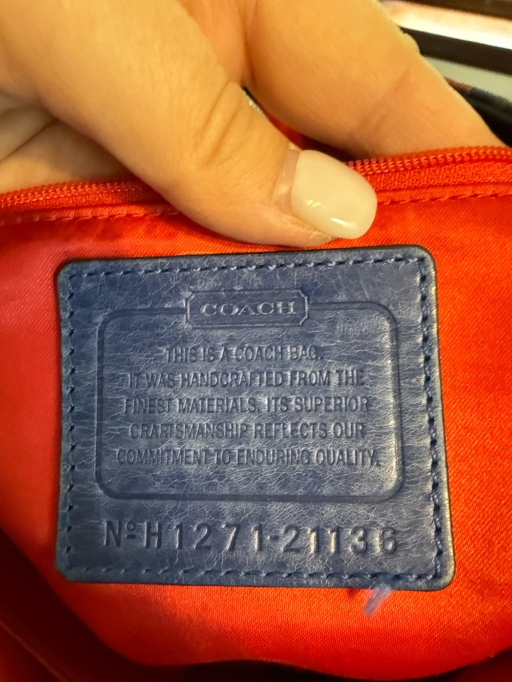 Coach Poppy Navy&Pink Plaid Signature Tote w/black patent Handles on a goldchain - Picture 11 of 13